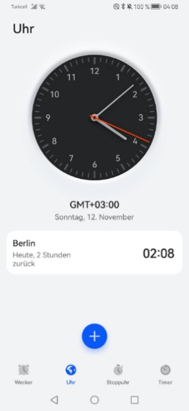Handy Screenshot mit der Uhrzeit in Türkei 04:08 und Berlin 02:08