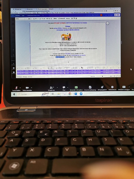 Laptop Bildschirm mit SEO Fortbildung